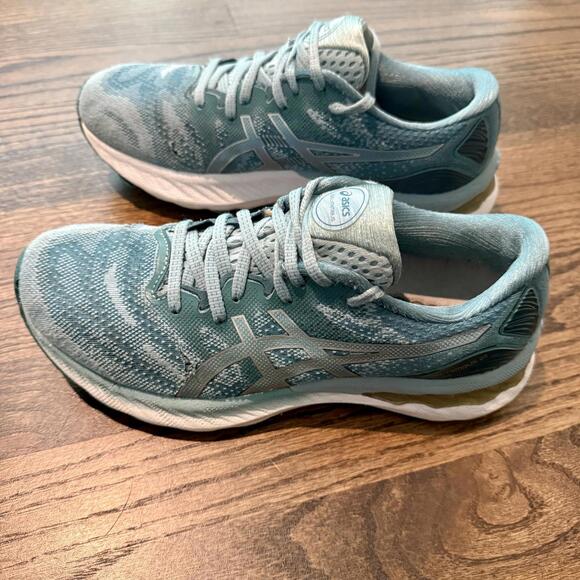 Women's ASCIS Gel-Cumulus 22 Running Shoes US 8 - Picture 2 of 9